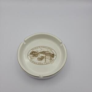 Doral Glass Ashtray Tobaccoville North Carolina 3 Holder Town Advertising